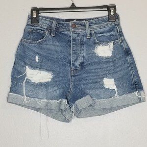 hollister ultra high rise curvy mom shorts - Picture 2 of 6
